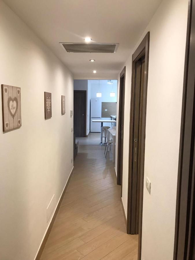 Comecasa Modern Apartment In Historical Centre アスティ エクステリア 写真
